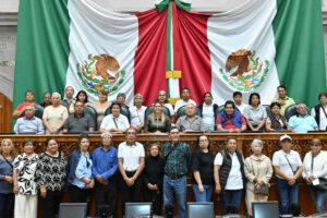 Habitantes de Texcoco dialogan con diputada sobre reformas legales