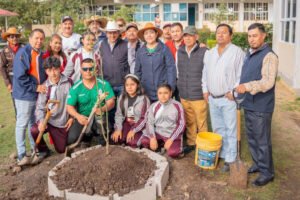 Jilotepec refuerza educación ambiental con creación de huerto