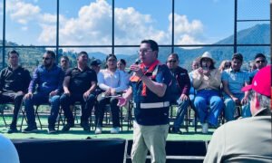Lerma entrega obras en Huitzizilapan y anuncia más proyectos para 2026