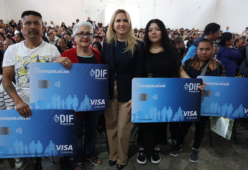 Romina Contreras inició la distribución de 11,450 apoyos a familias, madres solteras, adultos mayores y personas con discapacidad.