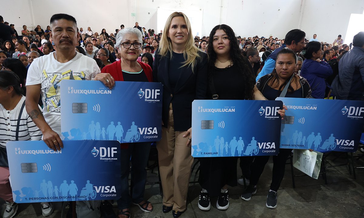 Romina Contreras inició la distribución de 11,450 apoyos a familias, madres solteras, adultos mayores y personas con discapacidad.
