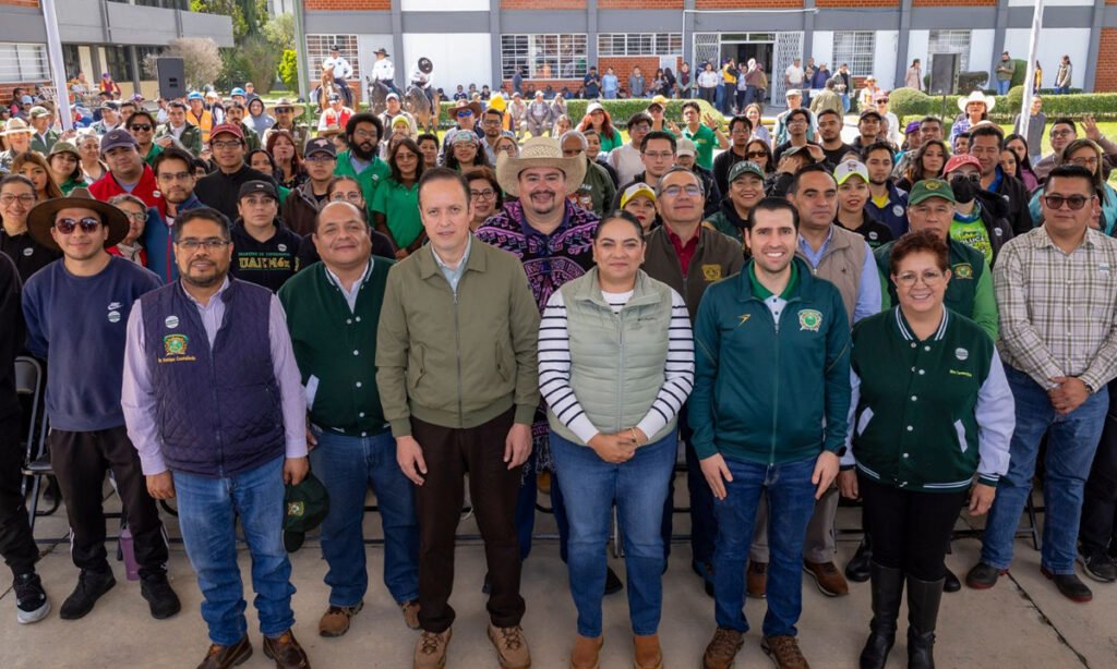 UAEMex y Toluca realizan jornadas de restauración de magueyes