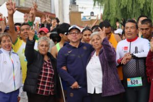 Zinacantepec celebra a papás en la carrera del Día del Padre 2026
