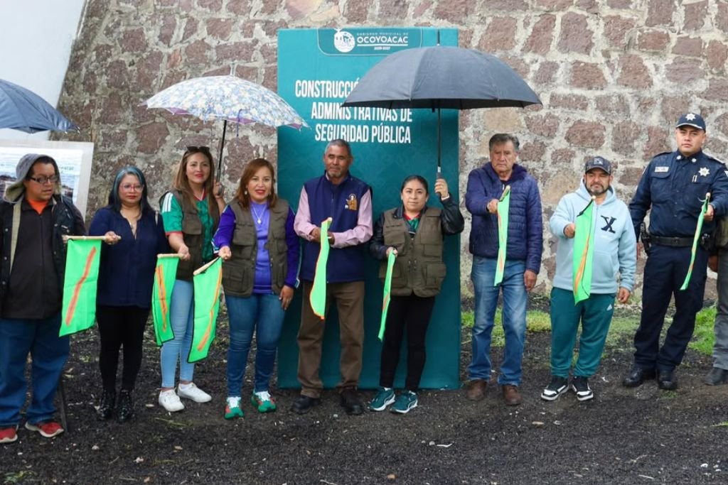 inaugura camino y oficinas