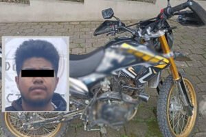 Detienen a motociclista con sustancias ilícitas en Tejupilco