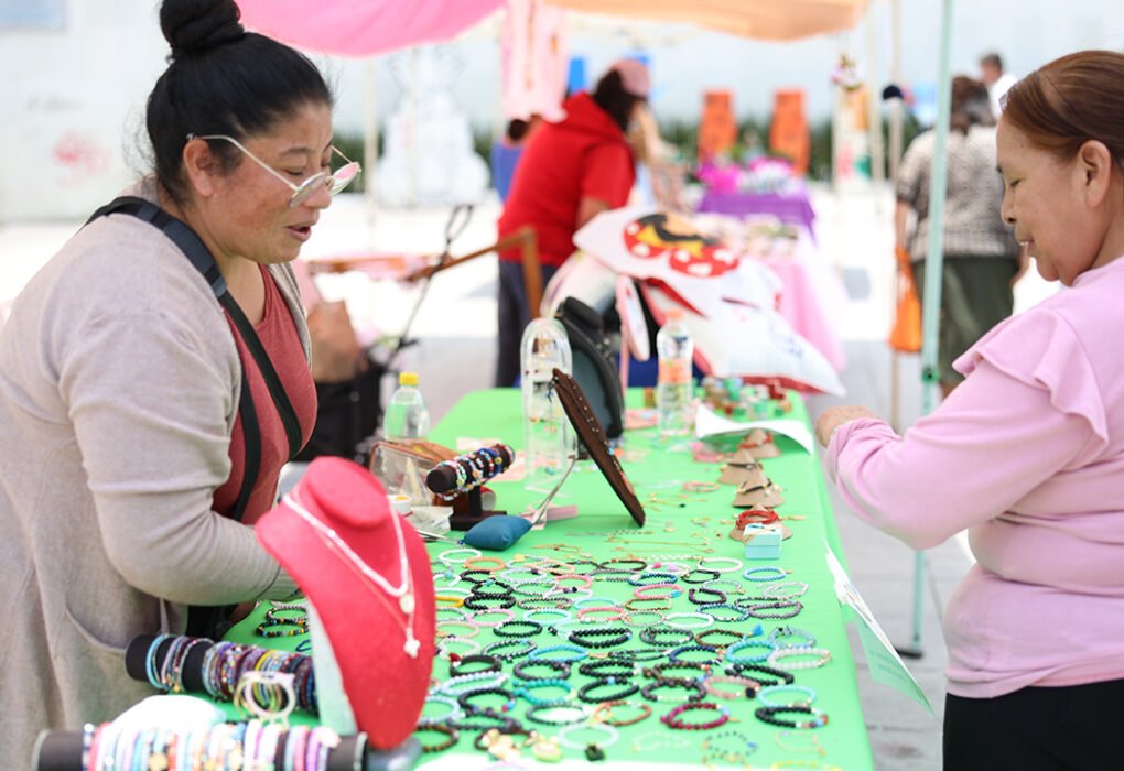 Huixquilucan abre corredor artesanal para impulsar comercio local