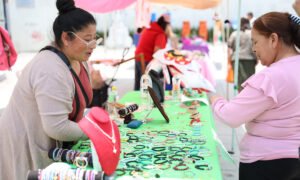 Huixquilucan abre corredor artesanal para impulsar comercio local