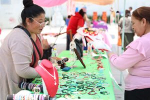 Huixquilucan abre corredor artesanal para impulsar comercio local