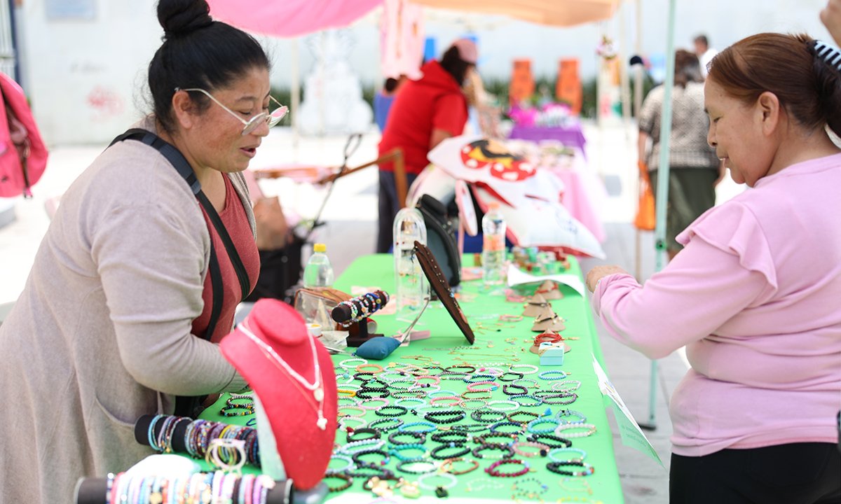 Huixquilucan abre corredor artesanal para impulsar comercio local