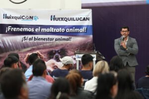 Huixquilucan abre frente contra el maltrato animal con foro