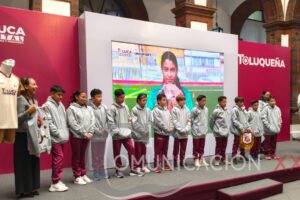 Niños toluqueños van a Japón para torneo de futbol