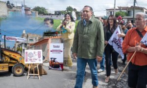Ricardo Moreno arranca segunda etapa de pavimentación en Cacalomacán