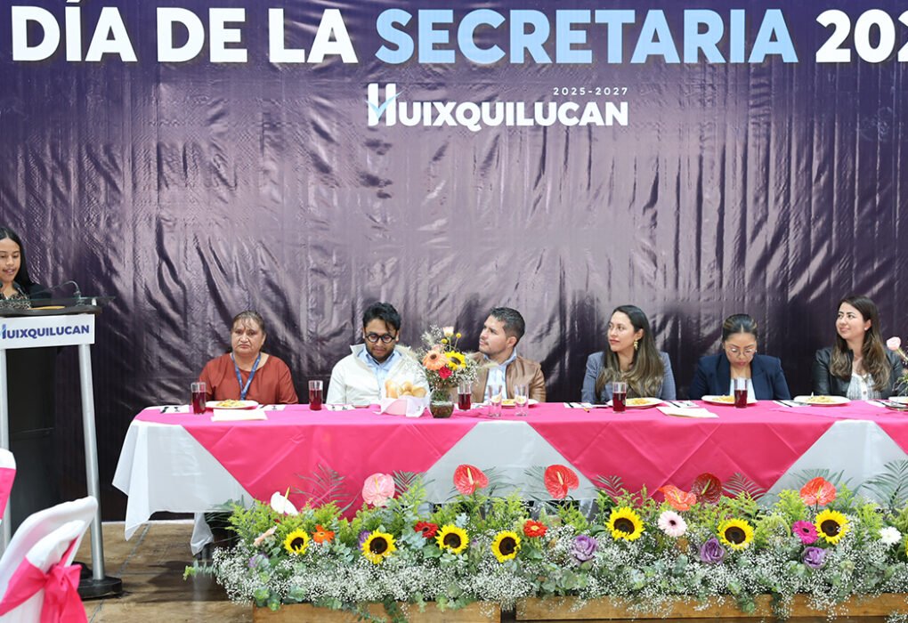 Romina Contreras agradece vocación de servicio en dependencias municipales