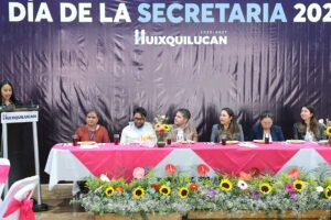 Romina Contreras agradece vocación de servicio en dependencias municipales
