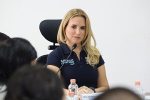 Romina Contreras lidera aprobación en municipios metropolitanos