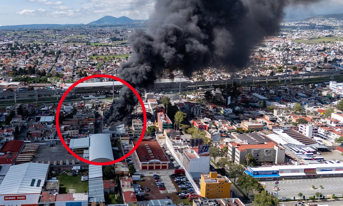 Incendio en bodega moviliza cuerpos de auxilio de Toluca