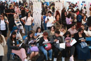 Más de mil vacantes en la Feria del Empleo de Huixquilucan
