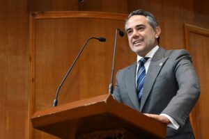PAN endurece sanciones por violencia vicaria en Edomex