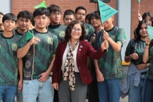 rectora Patricia Zarza