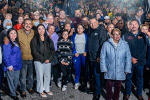 Ricardo Moreno enciende 70 luminarias en Nueva Oxtotitlán