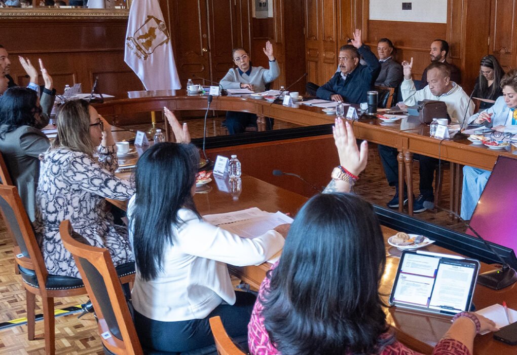 Toluca aprueba reforma judicial y permisos para fiestas patronales
