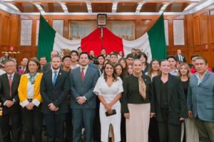 Ruth Salinas promete llevar inquietudes de la UAEMéx al Legislativo