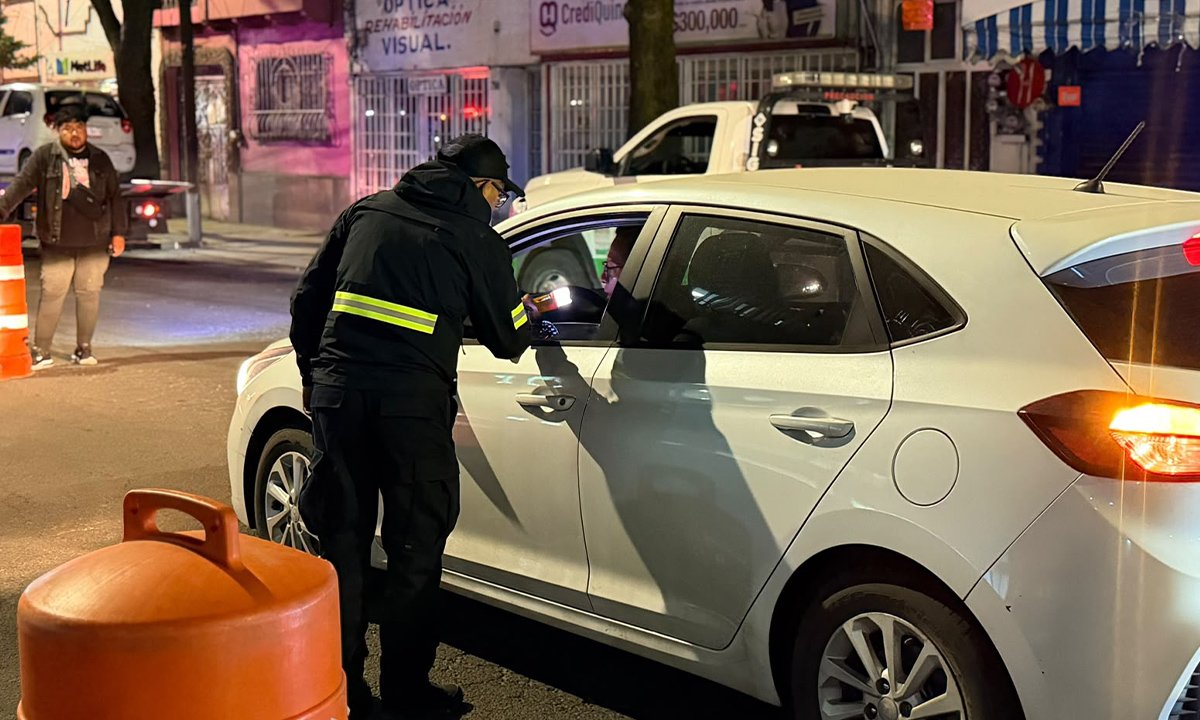 Alcoholímetro frena a 81 conductores en Toluca