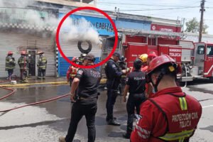 Comercio de transmisiones se incendia en la colonia Vértice