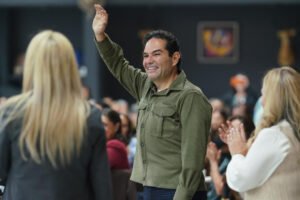 Enrique Vargas del Villar advierte derrota de Morena