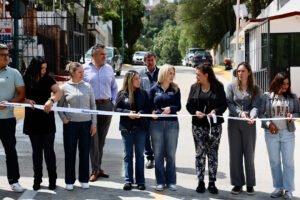 Huixquilucan repavimenta con inversión millonaria en Lomas de las Palmas