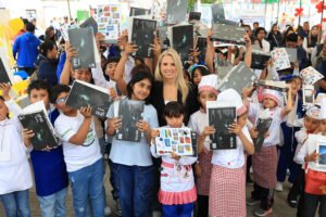 Premian en Huixquilucan emprendimientos de estudiantes