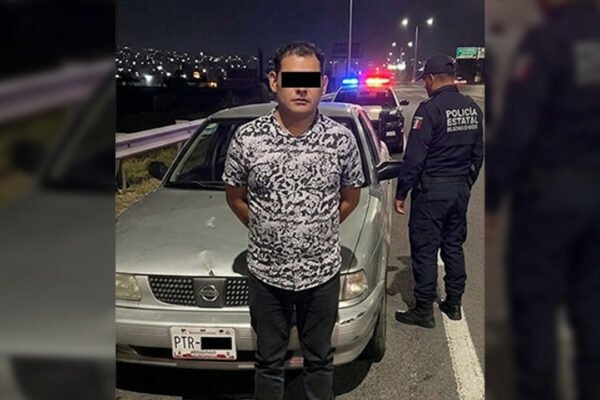 Unidad robada en Almoloya de Juárez es localizada en San Mateo Atenco
