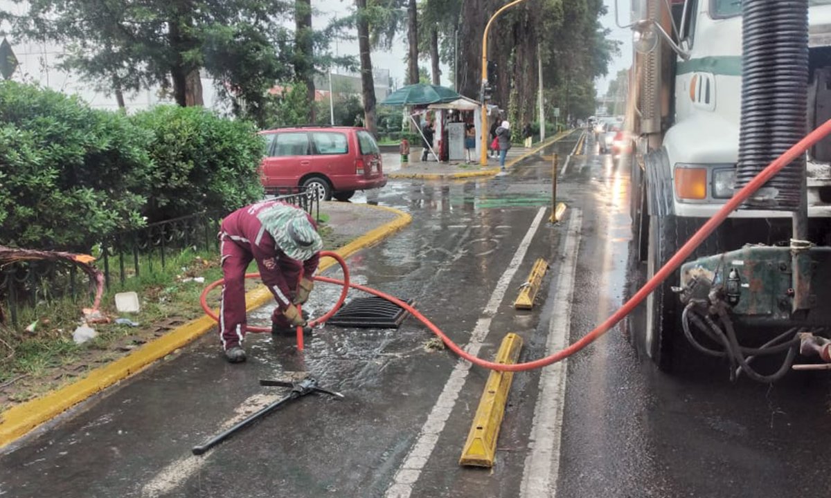 Vigila Ayuntamiento de Toluca calles por lluvias del huracán Rachel