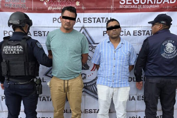 Caen dos presuntos extorsionadores de restaurante en Zinacantepec