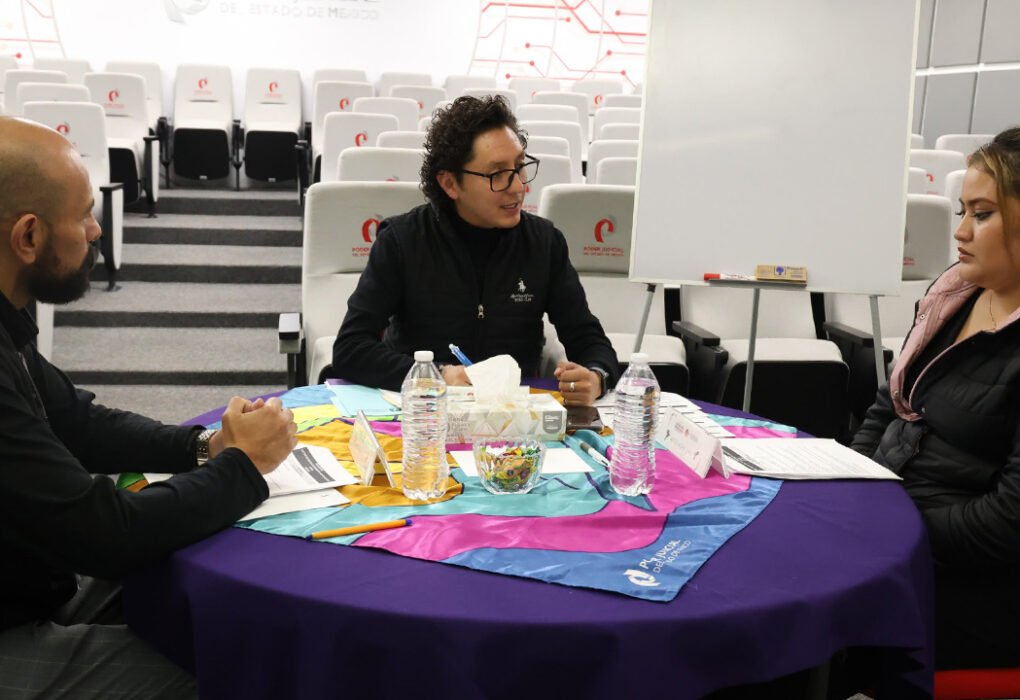 Certifican a 70 servidores judiciales como facilitadores en mediación familiar