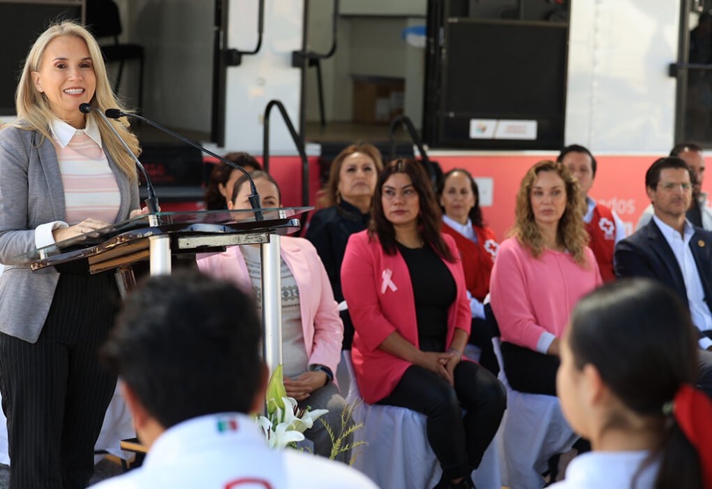 Cruz Roja y Huixquilucan realizan mastografías sin costo