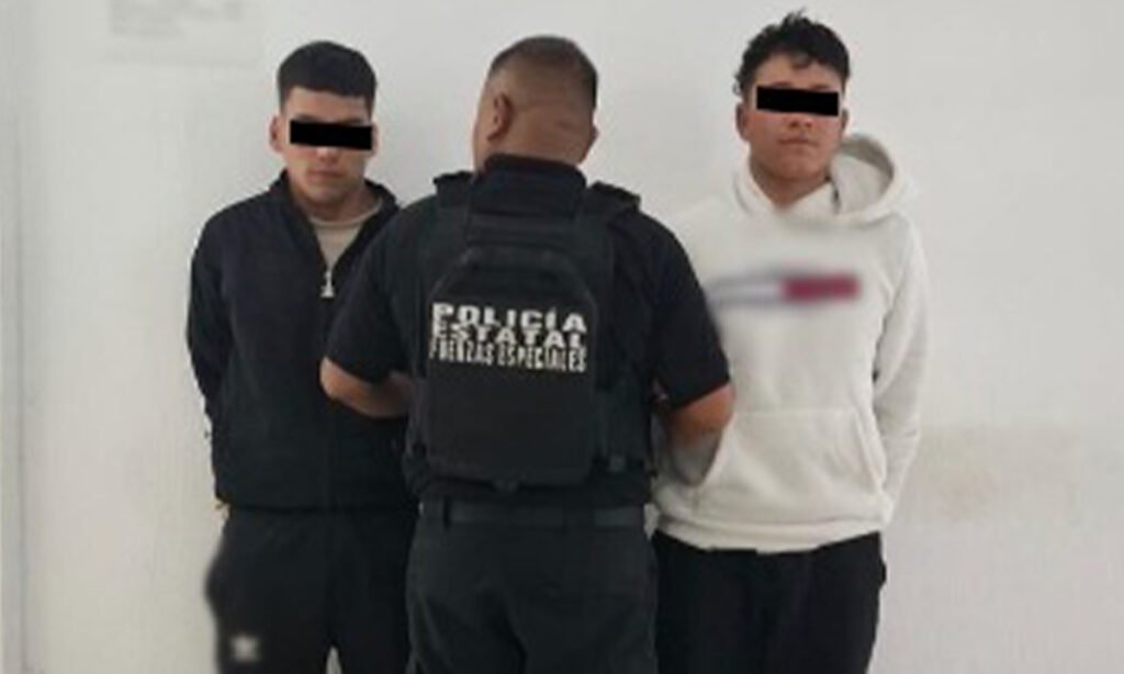 Detienen a dos colombianos en Tenango del Valle por soborno