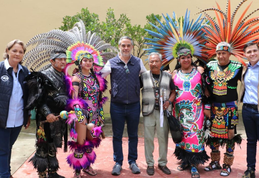 Diputados del PAN visitan San Miguel Tecamachalco en fiesta patronal