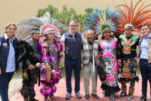 Diputados del PAN visitan San Miguel Tecamachalco en fiesta patronal