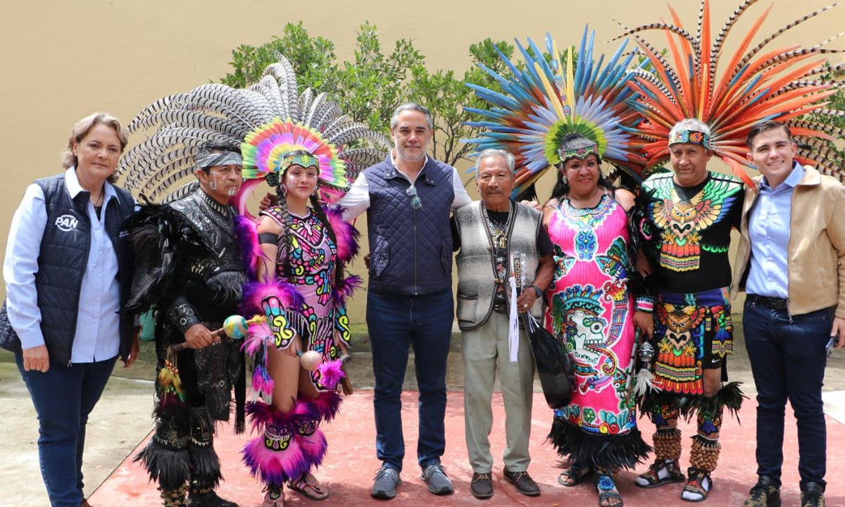 Diputados del PAN visitan San Miguel Tecamachalco en fiesta patronal