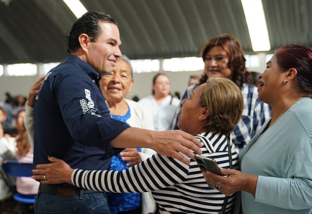 Enrique Vargas encabeza ranking de popularidad de senadores
