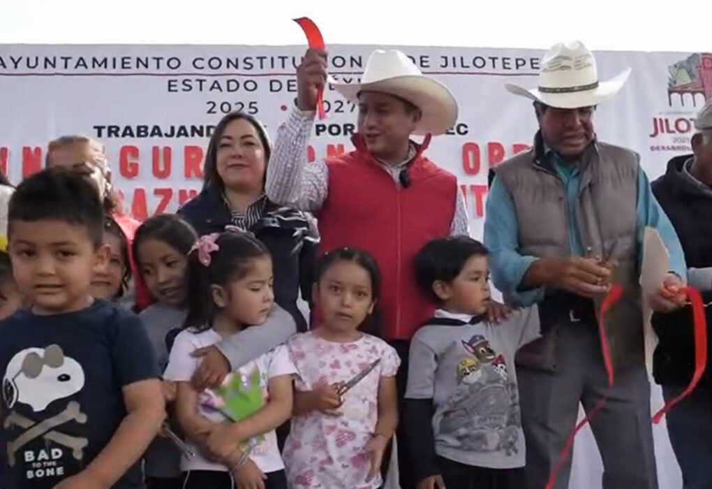 Jilotepec estrena techumbre en jardín de niños de El Durazno