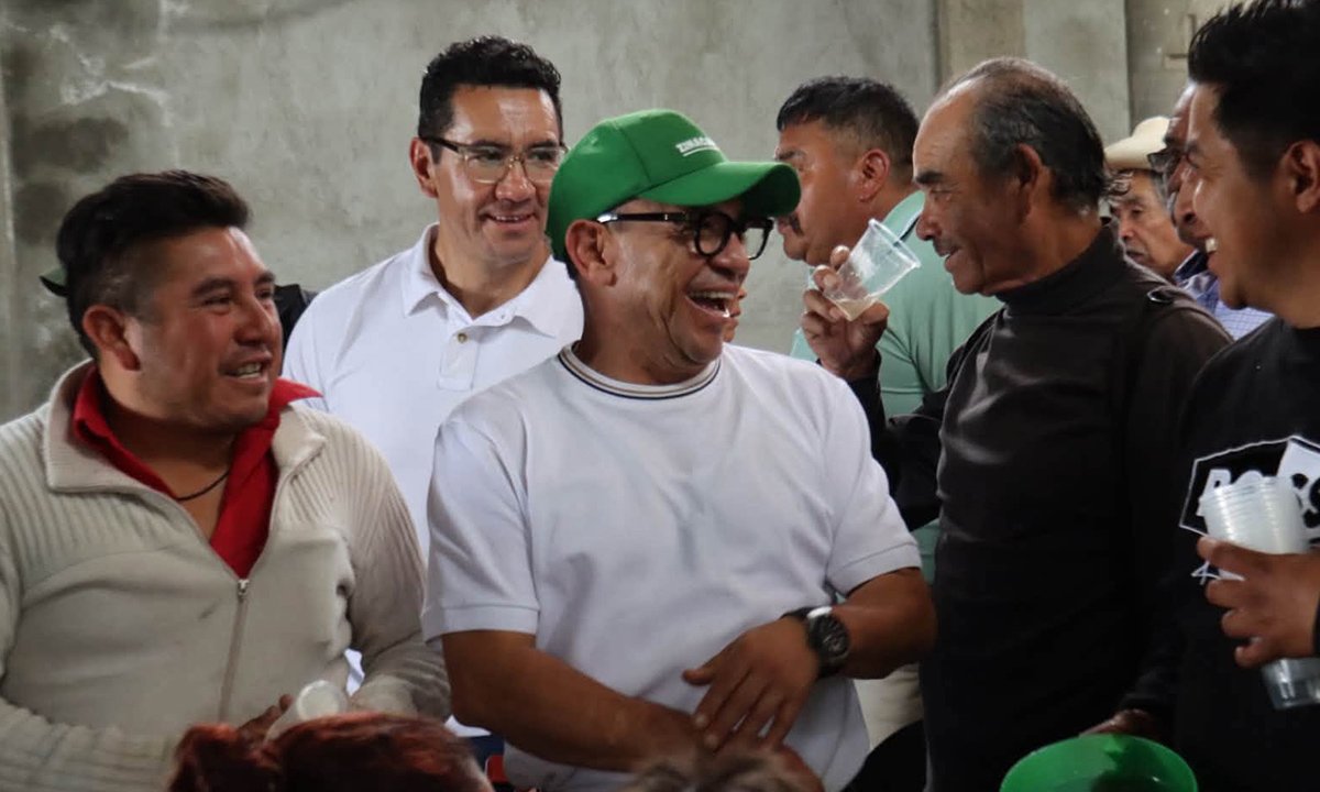 Manuel Vilchis supervisa obras en tres barrios de Zinacantepec