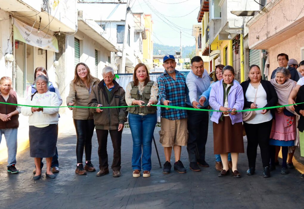 Ocoyoacac inaugura calle Vicente Guerrero en San Jerónimo Acazulco