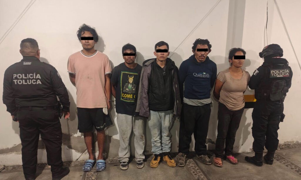 Operativo en Toluca deja 19 ladrones en moto al descubierto