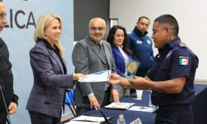 Reconoce Huixquilucan a bomberos por su labor durante el último año