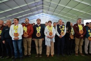 asisten al informe regional en Donato Guerra